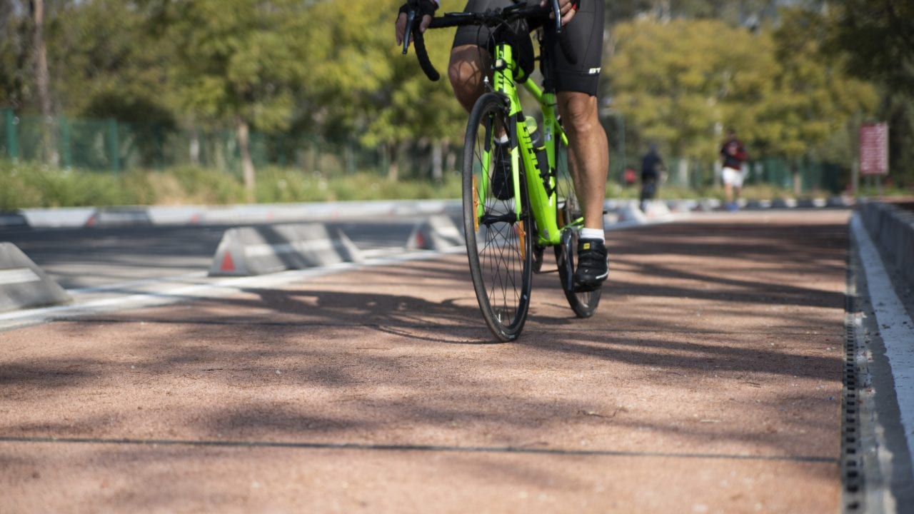 ¿Una ciclovía hecha de residuos plásticos? Sí, la estrena el Bosque de Chapultepec