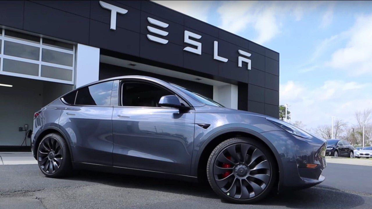 Estados Unidos arranca investigación de Autopilot de Tesla tras numerosos accidentes