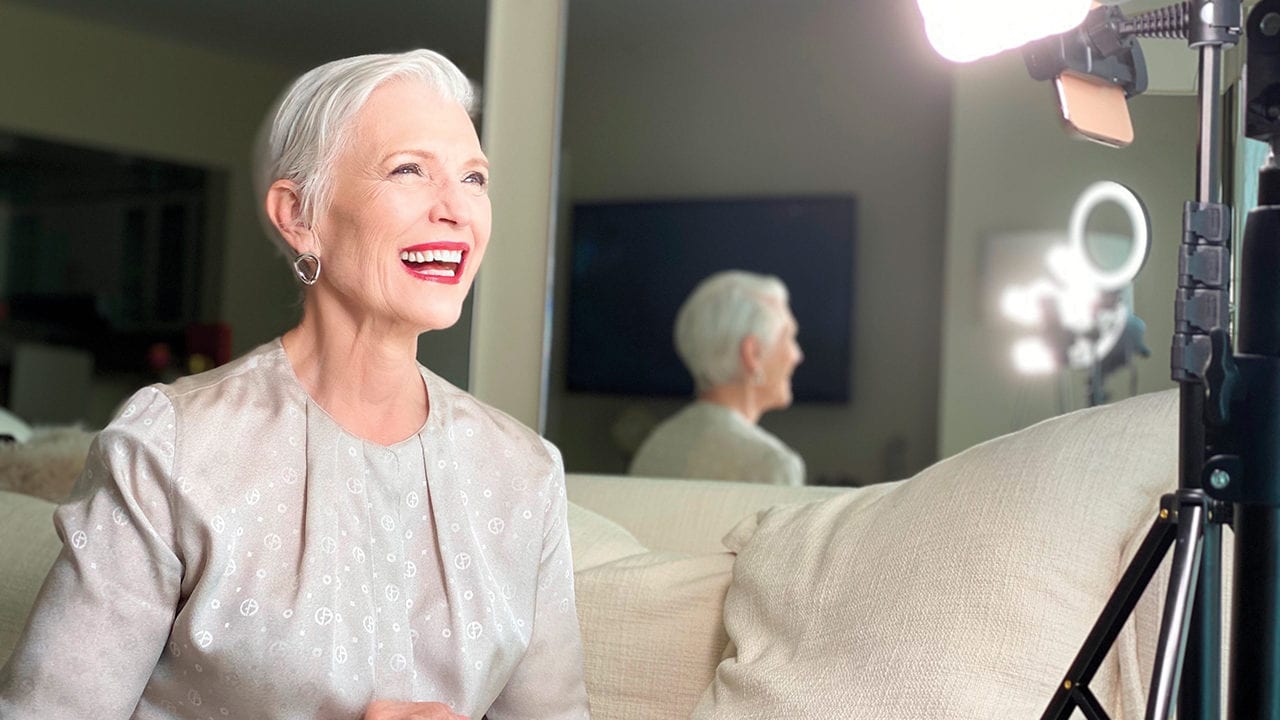 Maye Musk: La mujer capaz de construir un nombre propio con su fuerza