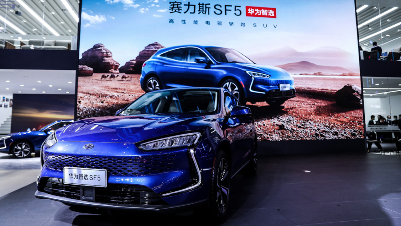 Huawei se estrena en los vehículos eléctricos con SUV con más de 1,000 km de autonomía