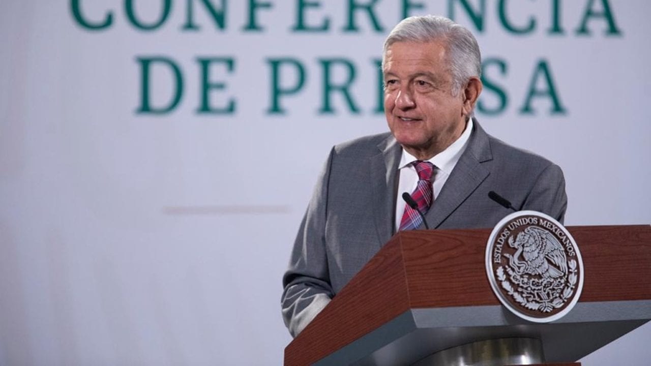 AMLO evita tema electoral para evitar riesgo de ‘arresto’