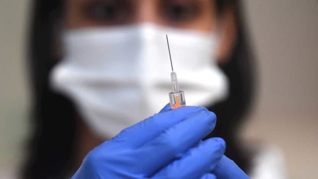 Empresarios quieren invertir en una vacuna mexicana contra el Covid-19