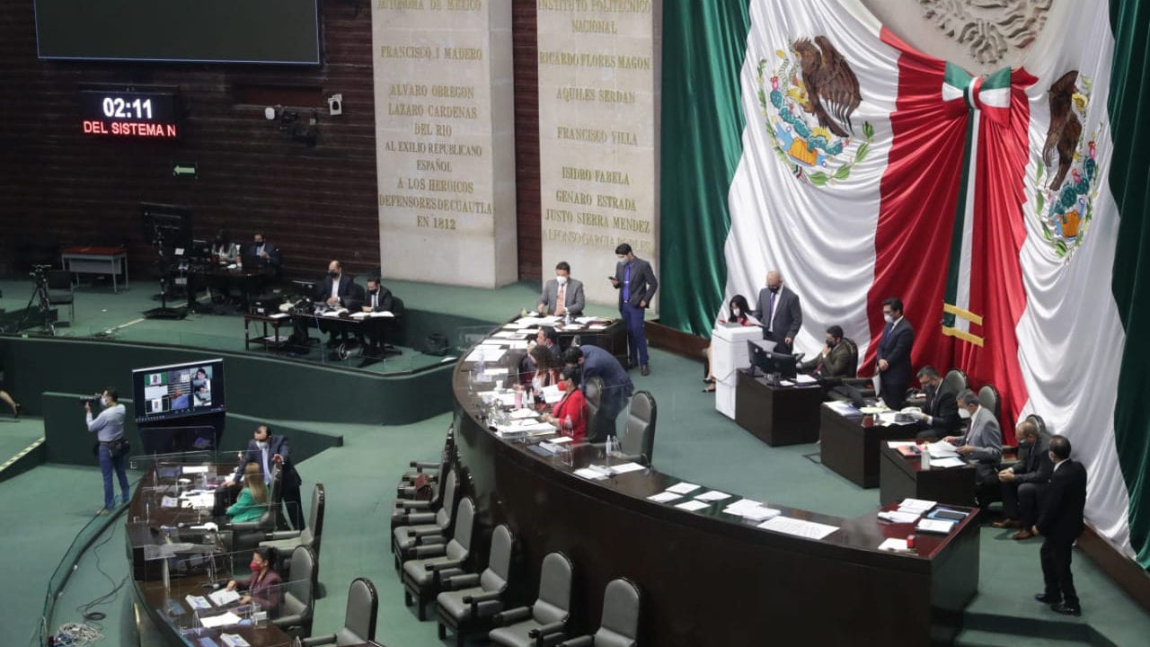 Diputados aprueban en lo general reformas al outsourcing