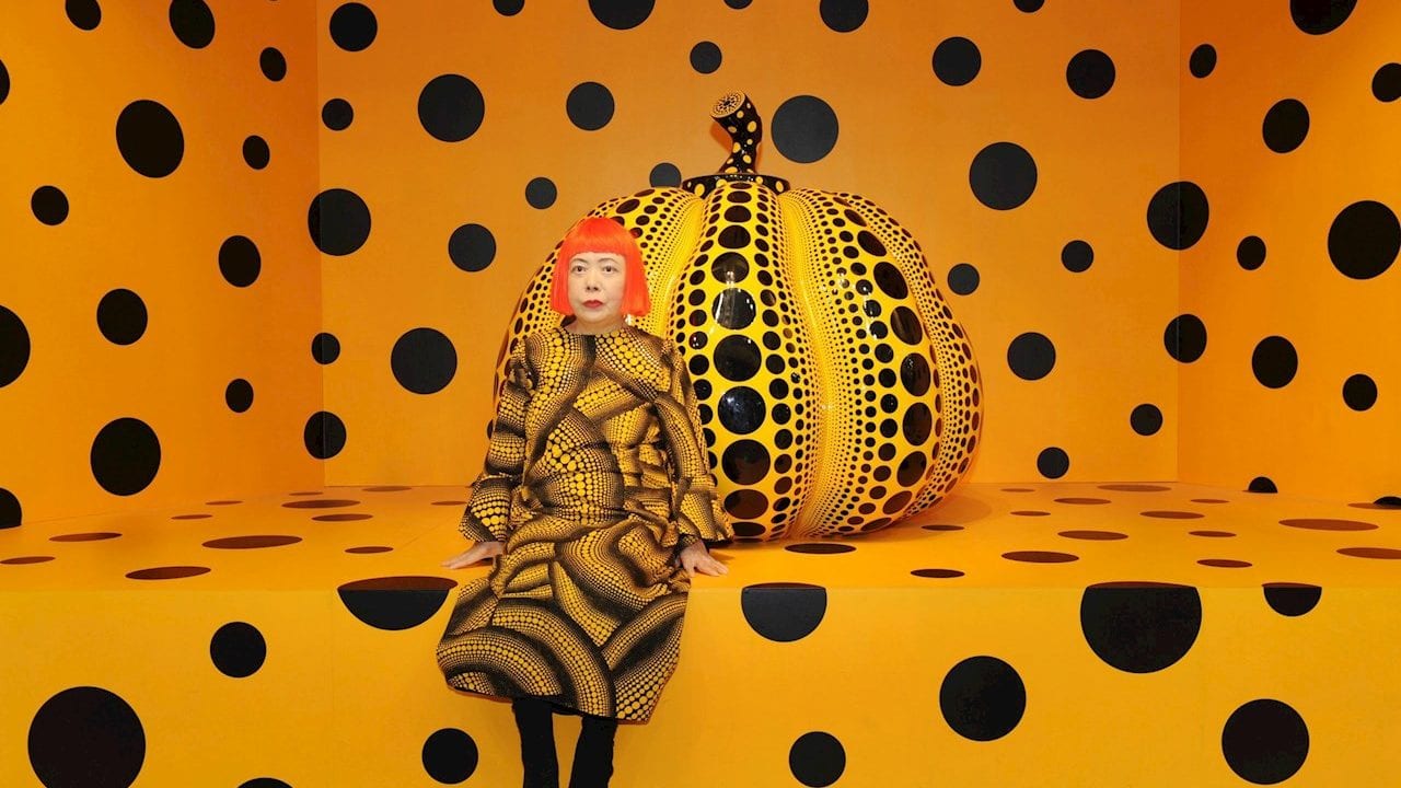 Show de Kusama abre en Nueva York con un año de retraso