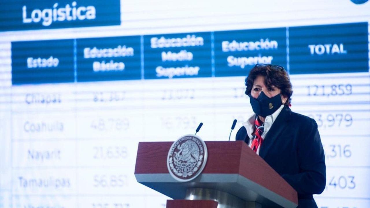 SEP plantea retorno a clases 15 días después de vacunación de maestros