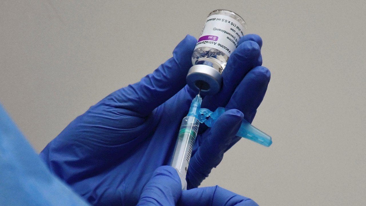 COVAX diversificará vacunas contra Covid-19 tras problemas de suministro de AstraZeneca