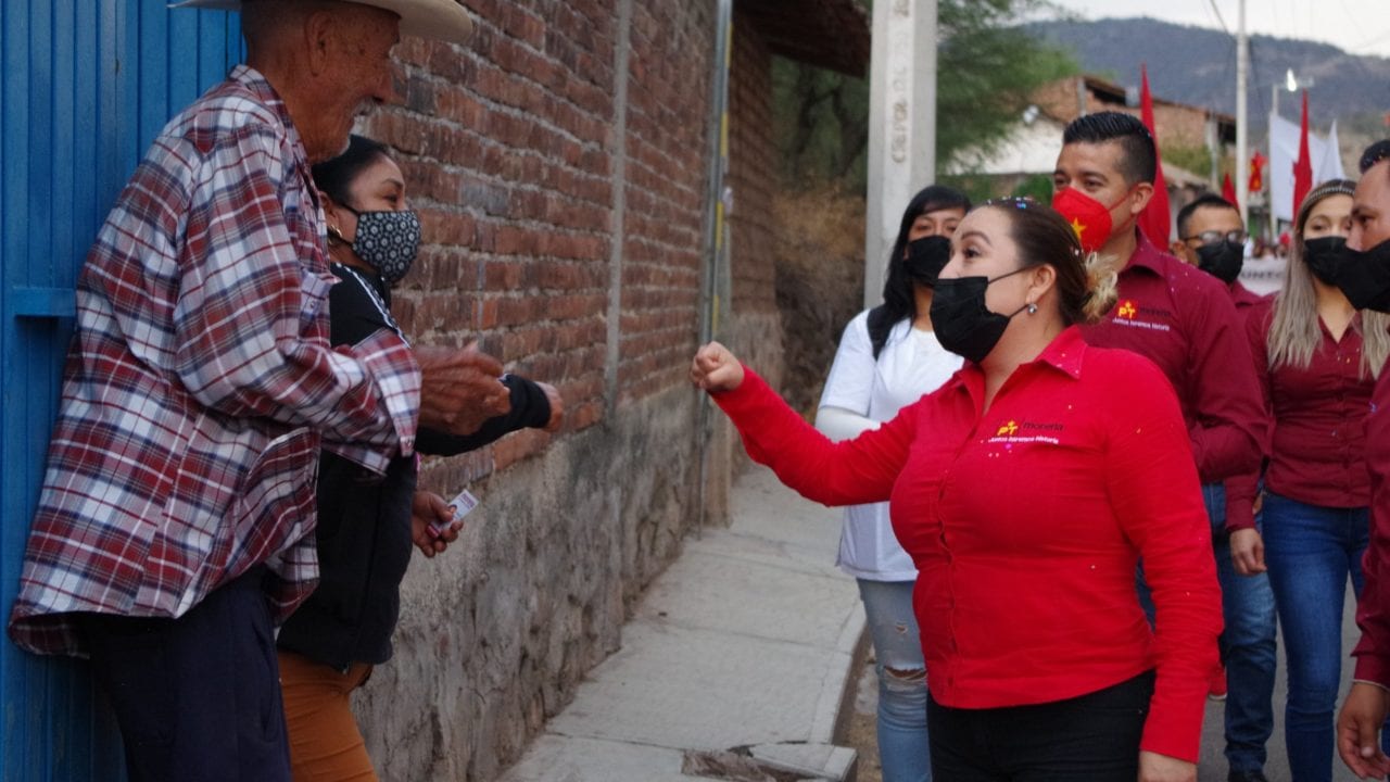 Me encuentro bien, asegura candidata atacada a balazos en Michoacán