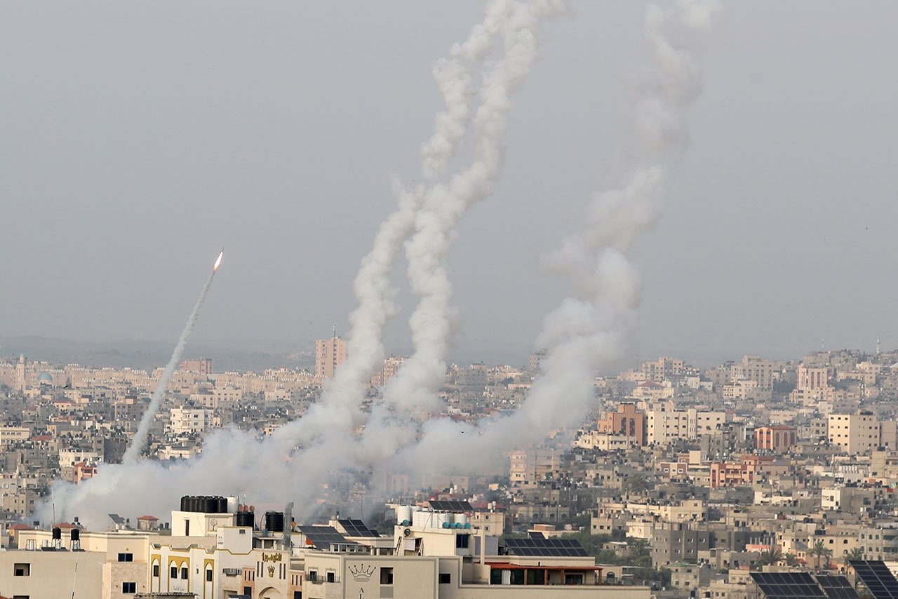 Israel derriba cohete desde Gaza; recrudece tensión en Jerusalén