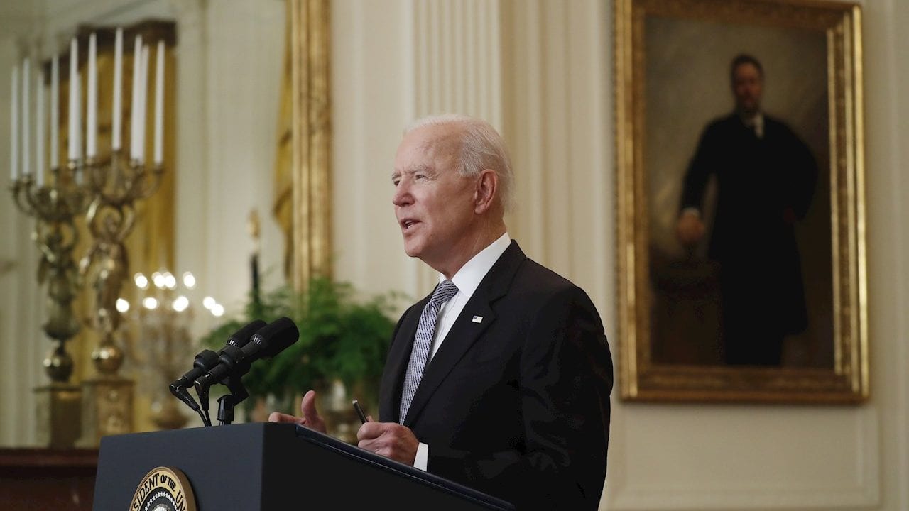 Veteranos dicen a Biden que incumplirle a afganos sería un riesgo para EU