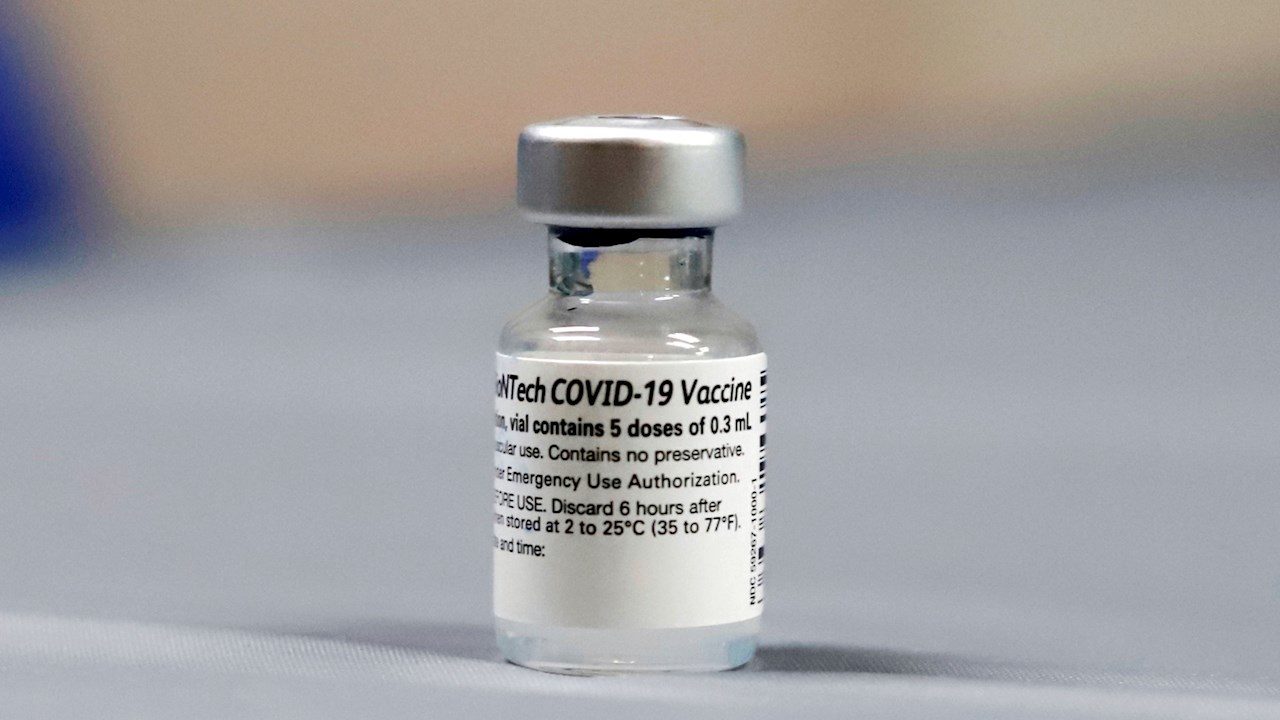 EU autoriza la vacuna de Pfizer para mayores de 12 años
