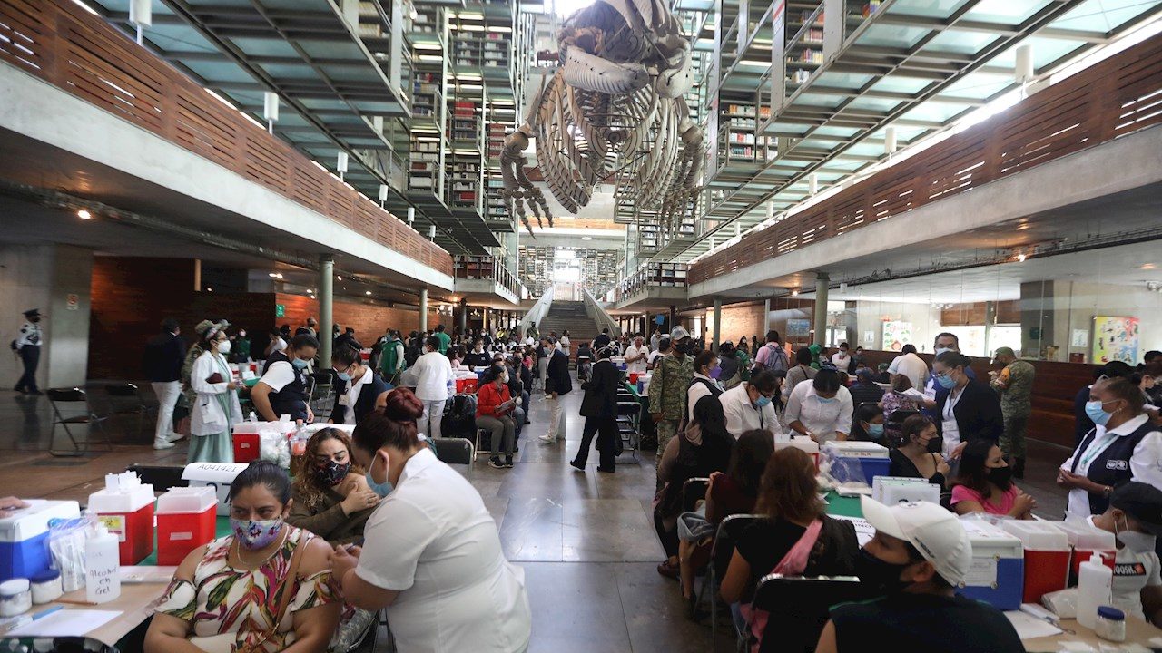 Martes inicia vacunación en 7 alcaldías restantes para personas de 50 a 59 años en CDMX