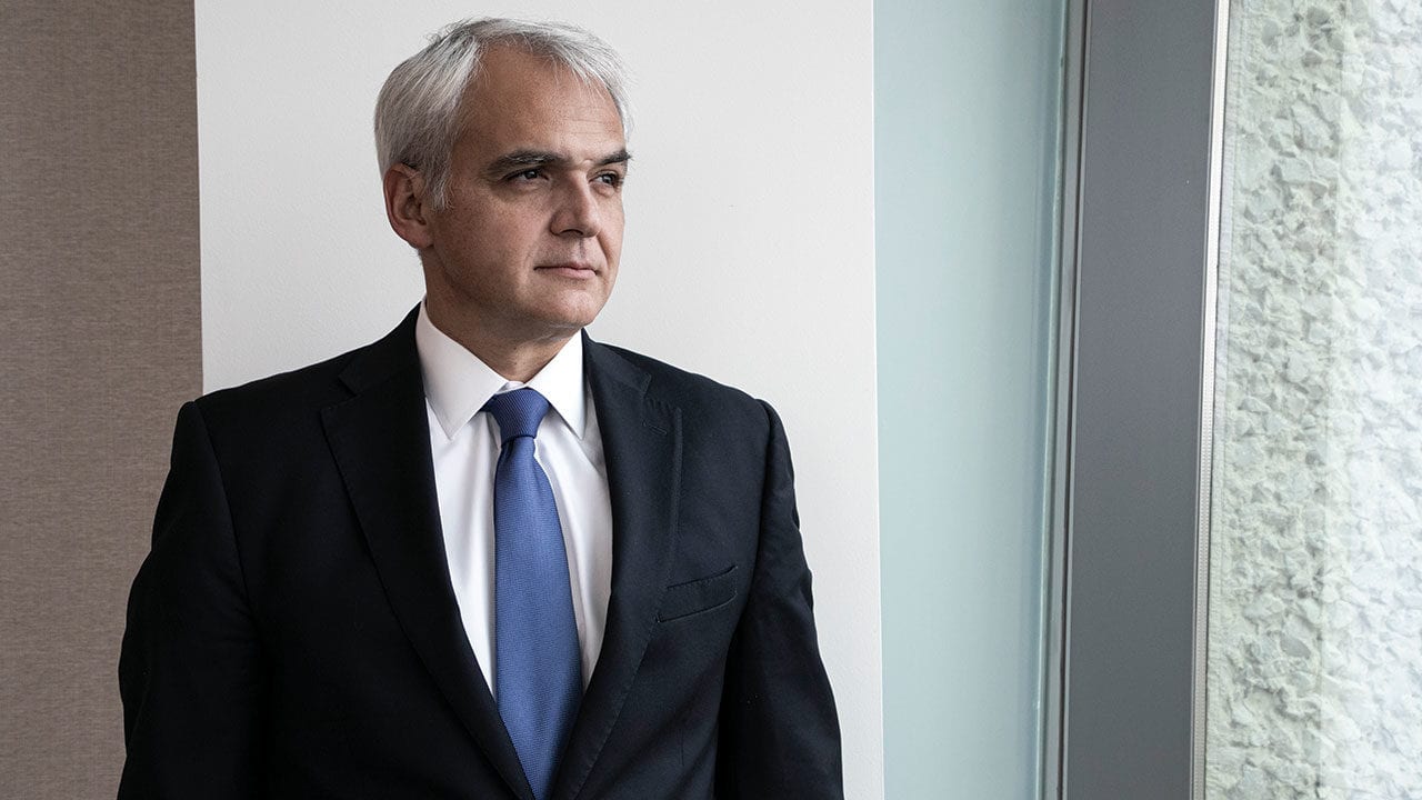Debemos transformar a los ahorradores en inversionistas: Blackrock
