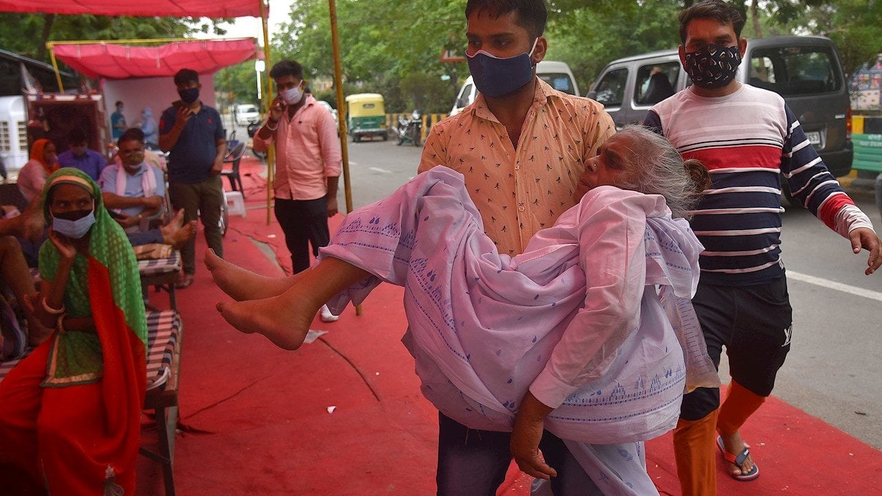 Infecciones por ‘hongo negro’ agravan situación de Covid-19 en India