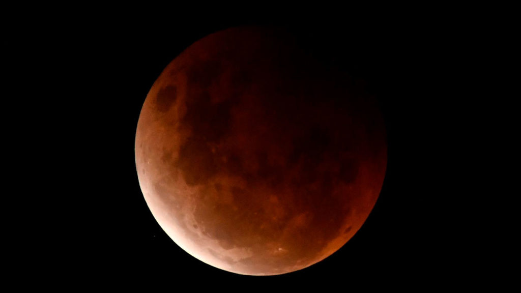Eclipse lunar 5