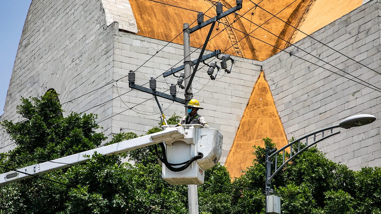 La reforma eléctrica de AMLO ahuyentará las inversiones: Coparmex
