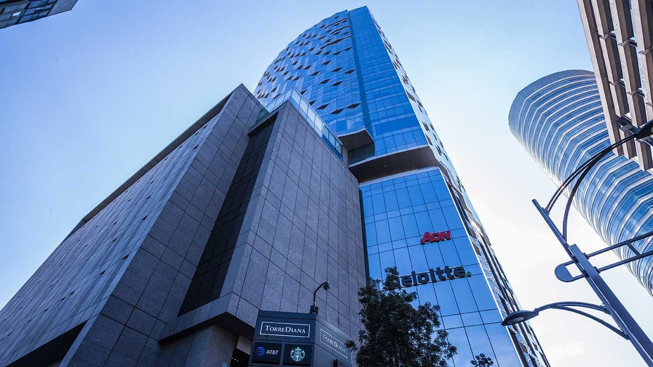 De Best Buy a hospitales, Fibra Uno apuesta a la reconversión de sus edificios