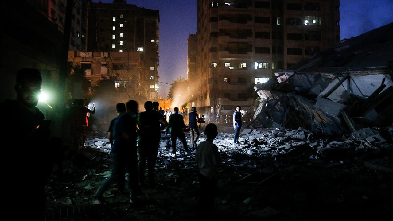 Hamás amenaza con ejecutar rehenes civiles israelíes si continúan los bombardeos
