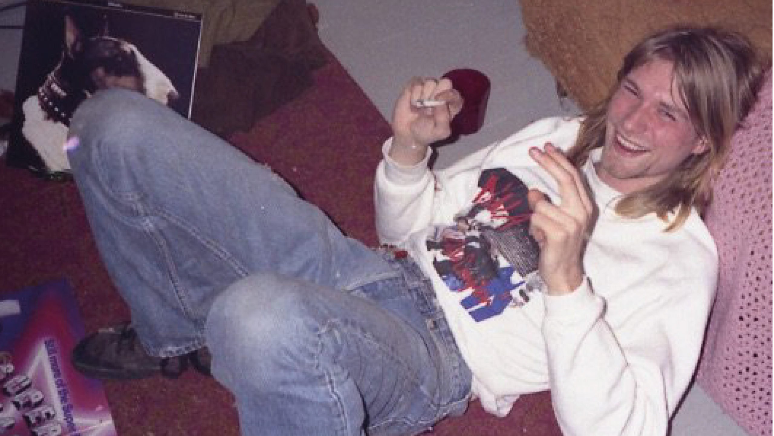 Subastan cabello de Kurt Cobain por más de 14,000 dólares