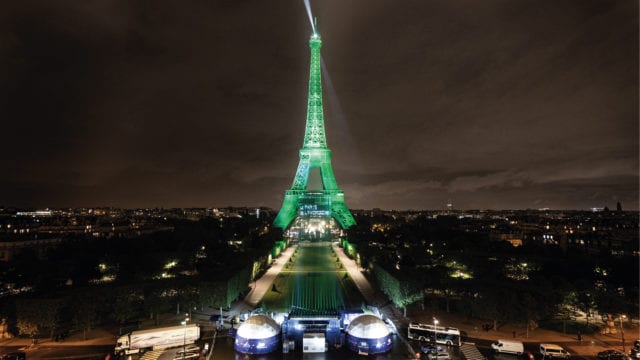 Torre Eiffel iluminada Ucrania