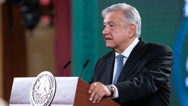 The Economist elogiaba a los corruptos de México: AMLO