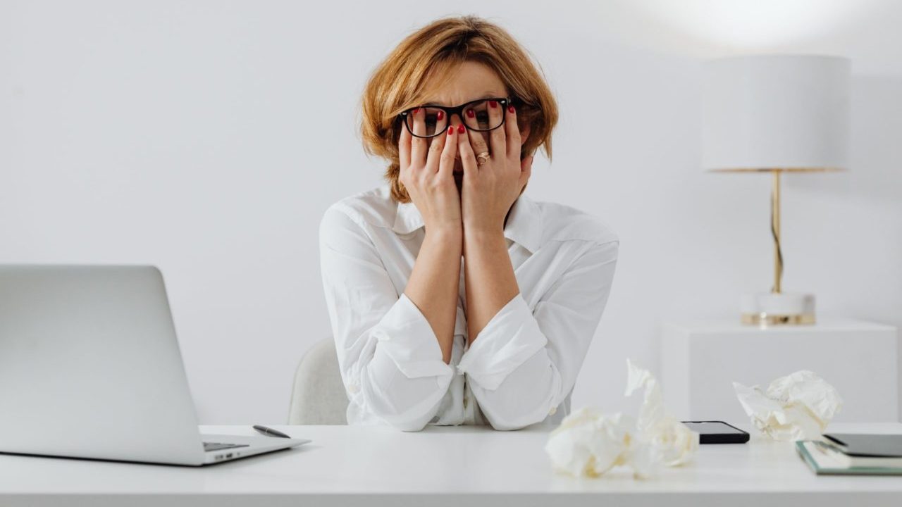 Ansiedad en residentes de Florida está relacionada con el uso de las redes sociales: estudio