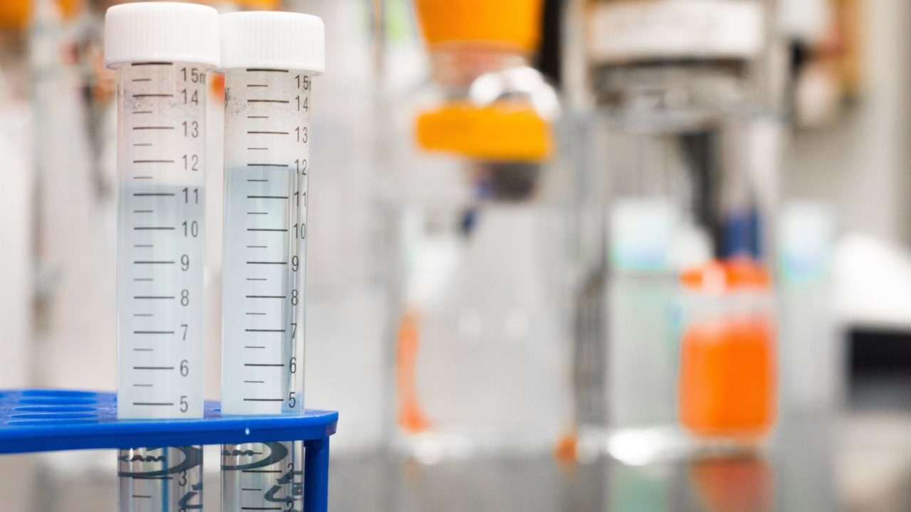 ONU y farmacéutica firman acuerdo para producir medicamento genérico para el cáncer