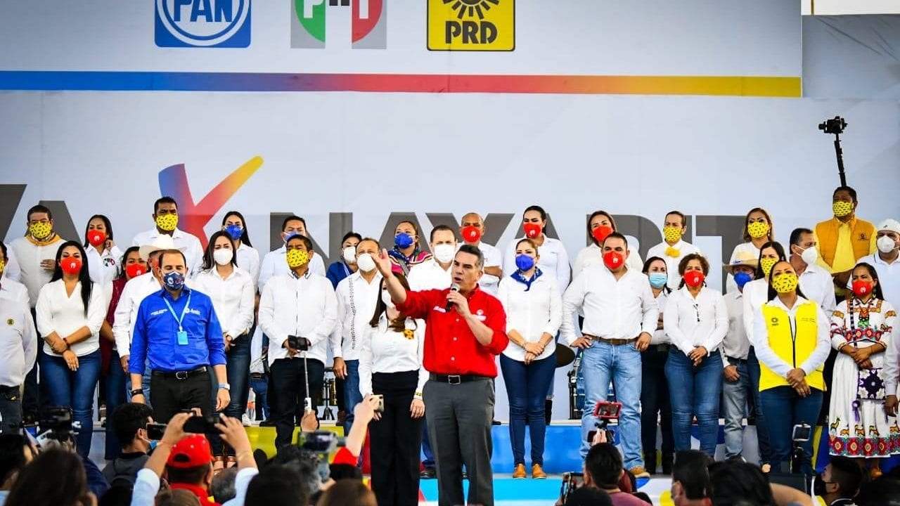 ¿Y las ‘corcholatas’ de la oposición? Ven falta de líderes para 2024