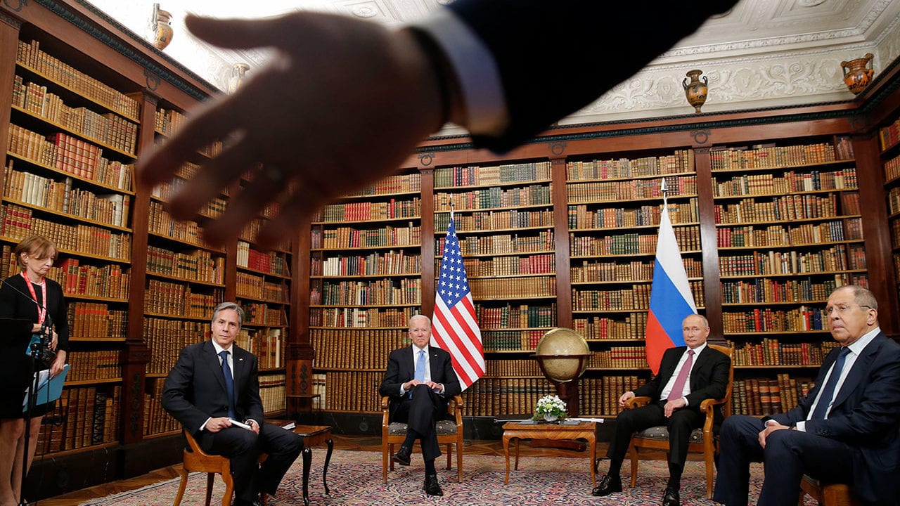 Ambas partes deben dar seguimiento urgente a la llamada entre Putin y Biden: Rusia