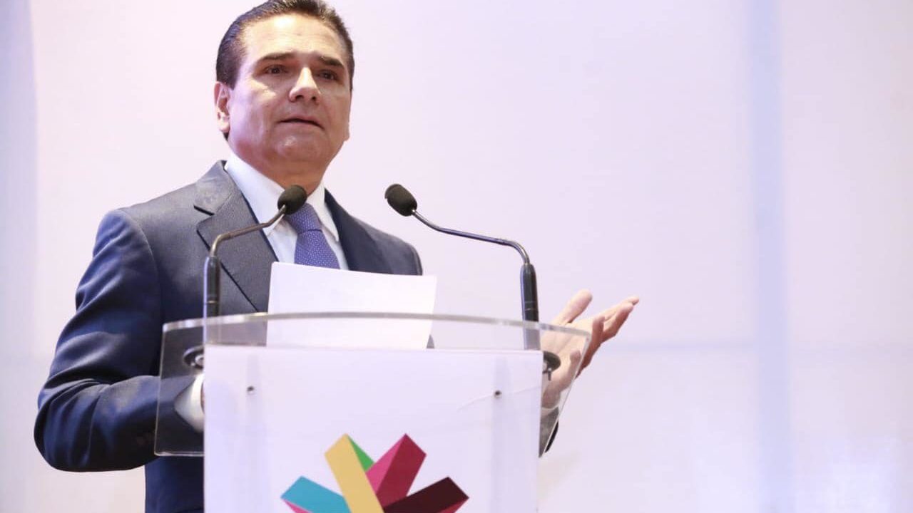 Silvano Aureoles prevé realizar caravana por la seguridad y la paz