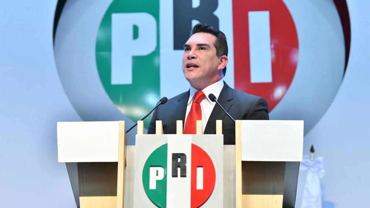 El PRI tiene cola que le pisen; es el eslabón débil de la alianza opositora: Agustín Basave