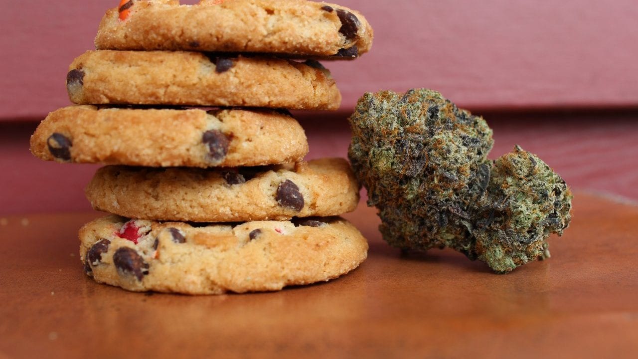 La industria mundial del cannabis en alimentos y bebidas espera alcanzar los 3.4 mil mdd para 2030