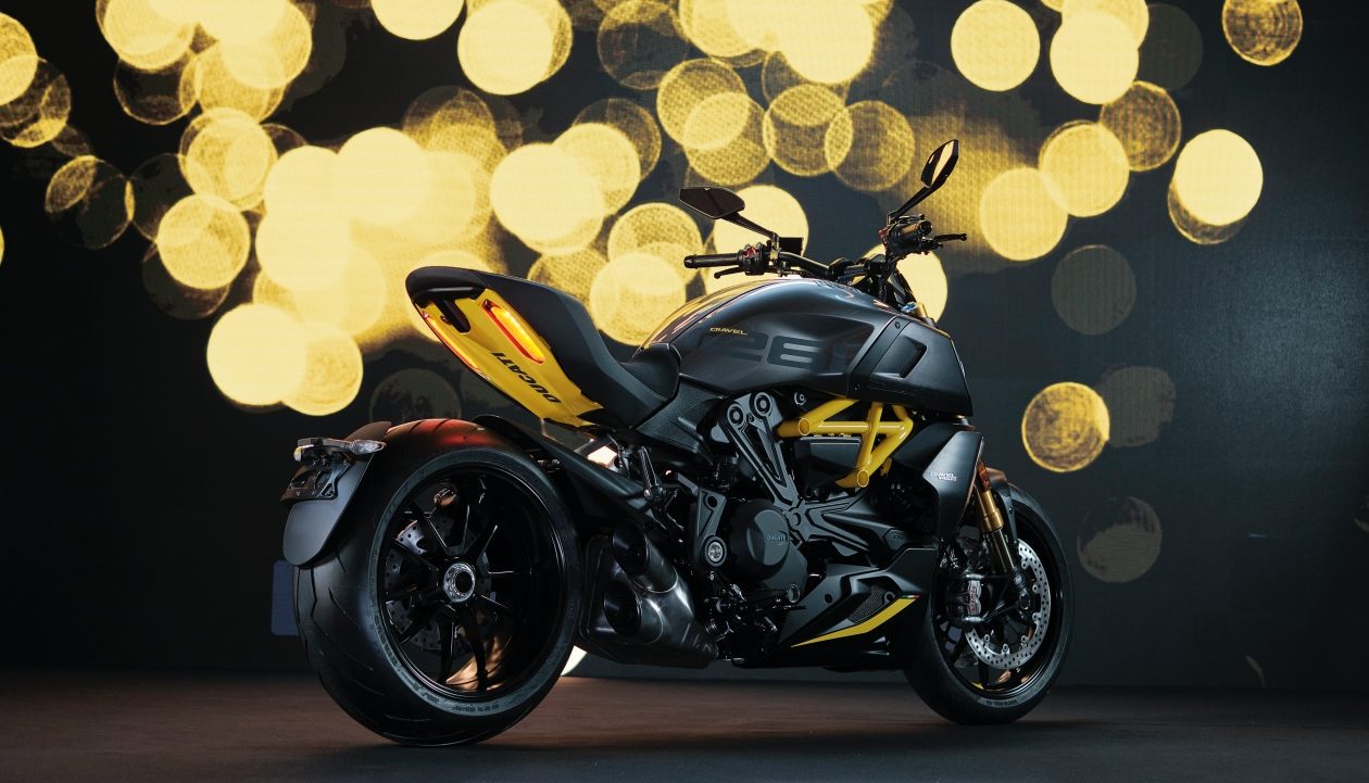 ‘Black and Steel’: La nueva motocicleta que roba suspiros
