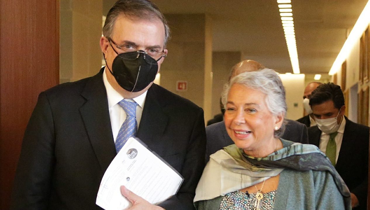 Segob emitirá CURP temporal con fotografía a repatriados