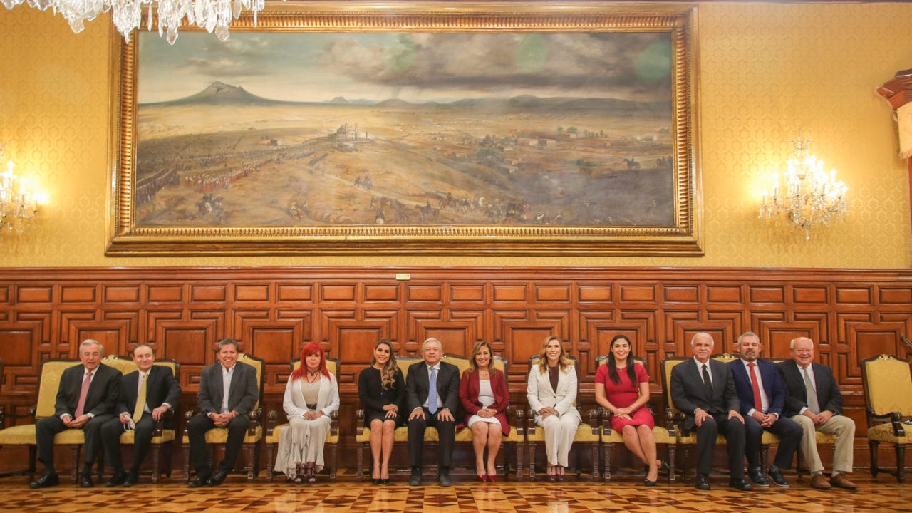 AMLO se reúne con gobernadores electos de Morena