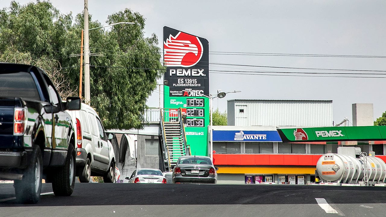 Más demanda de combustibles para Pemex: eleva producción, pero también importaciones