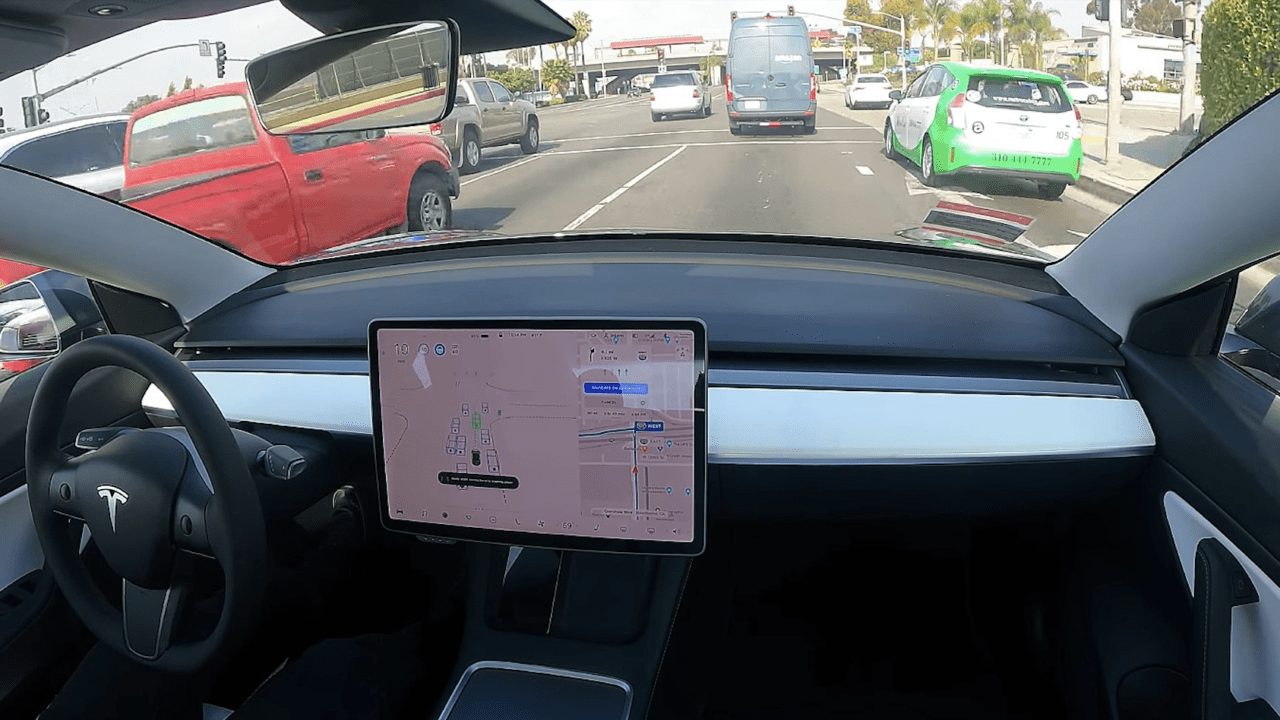 Los Tesla podrán conducirse solos hasta los 130 km/h: conoce el sistema Pure Vision