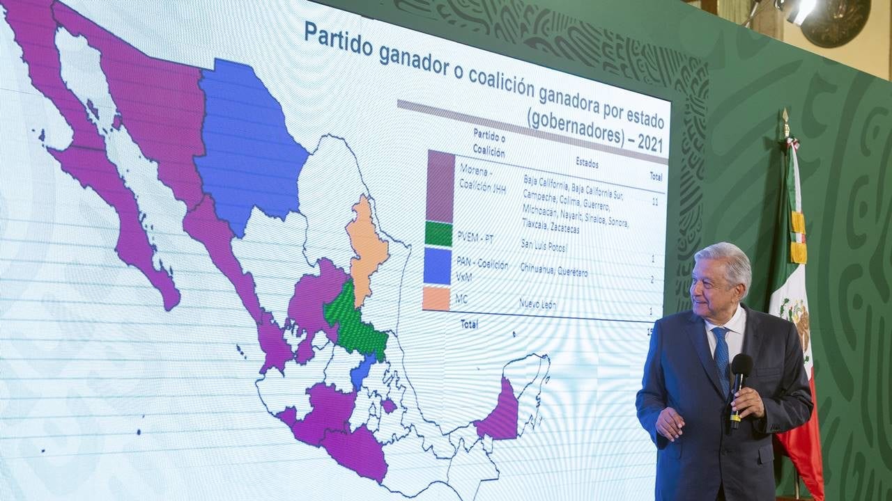 AMLO y Anaya arman ‘guerra de caguamas’ por elecciones
