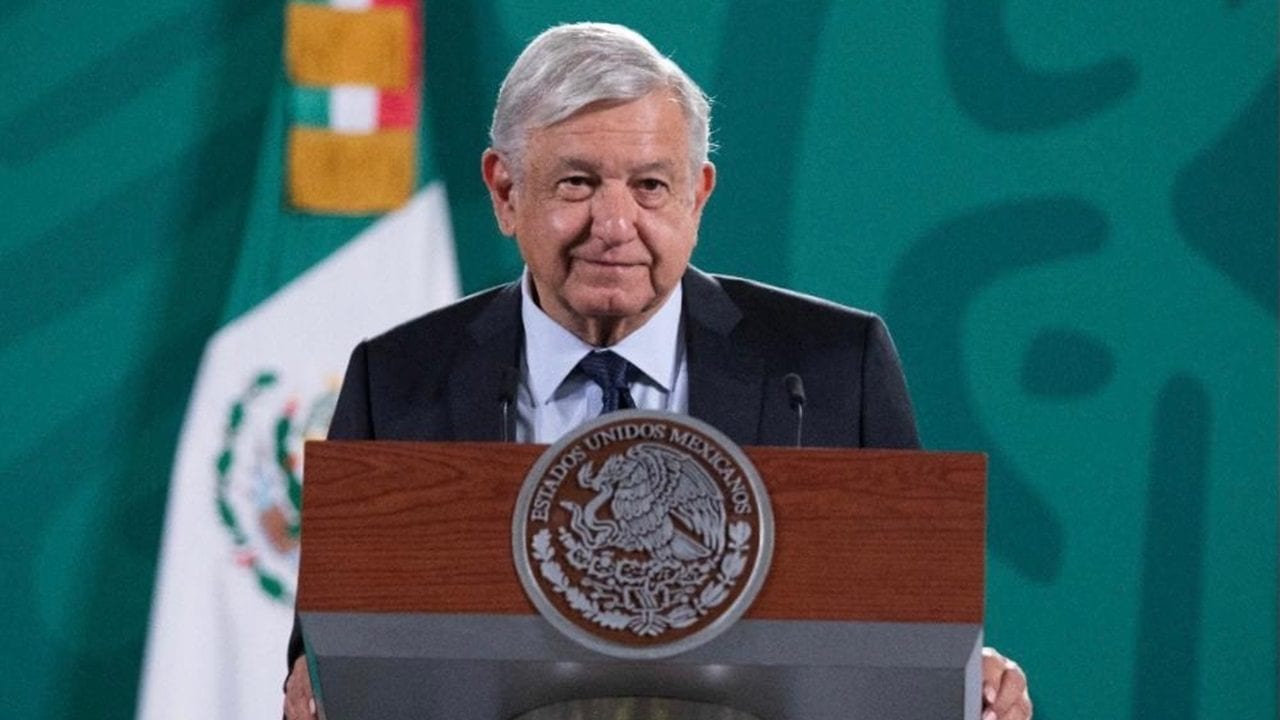 Clase media se dejó manipular en la CDMX: López Obrador