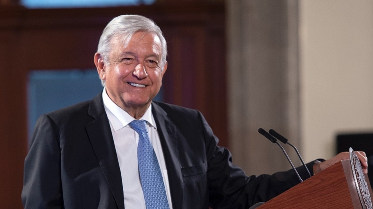 López Obrador sí cobrará pensión... de adulto mayor