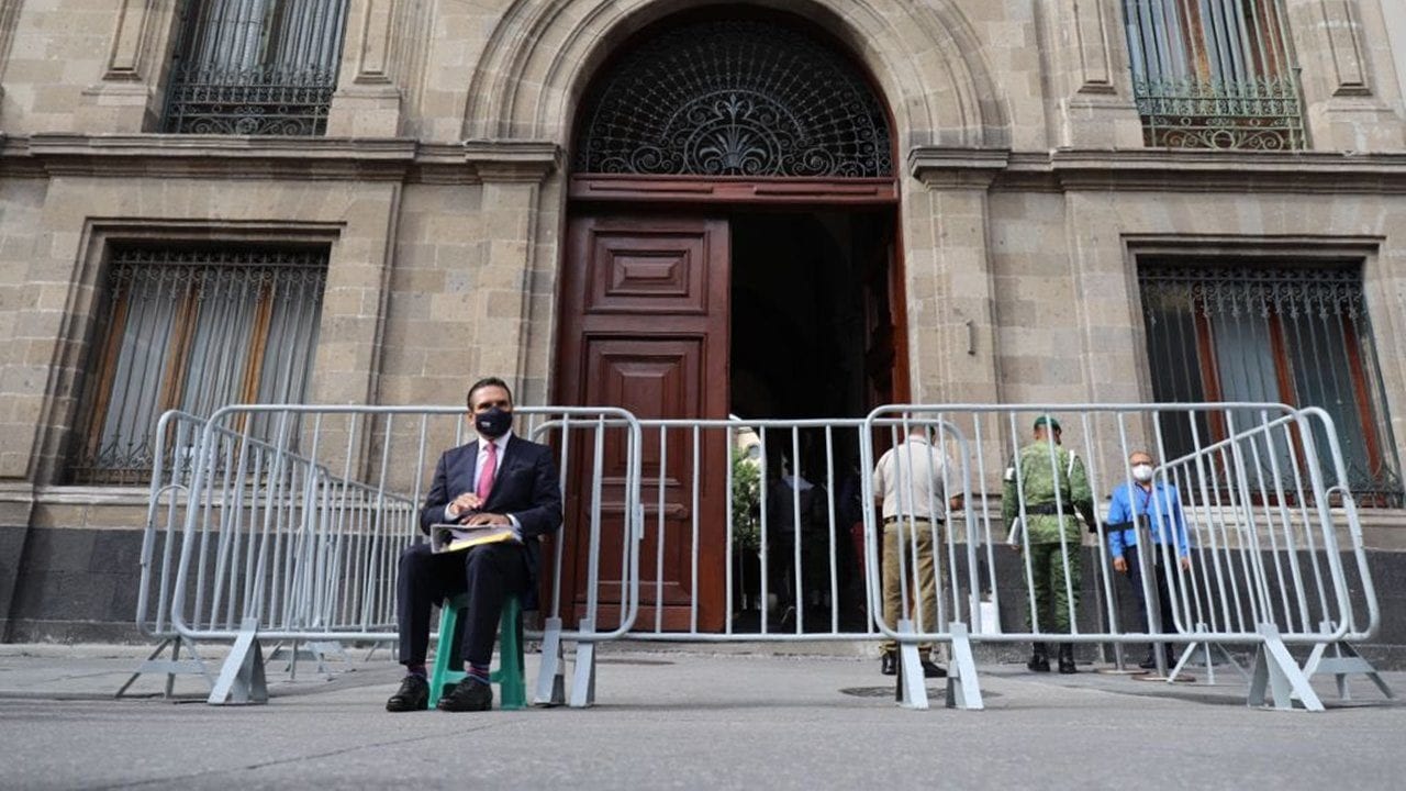 Te escribí cartas y no me contestaste: Aureoles sobre ‘bateo’ de AMLO