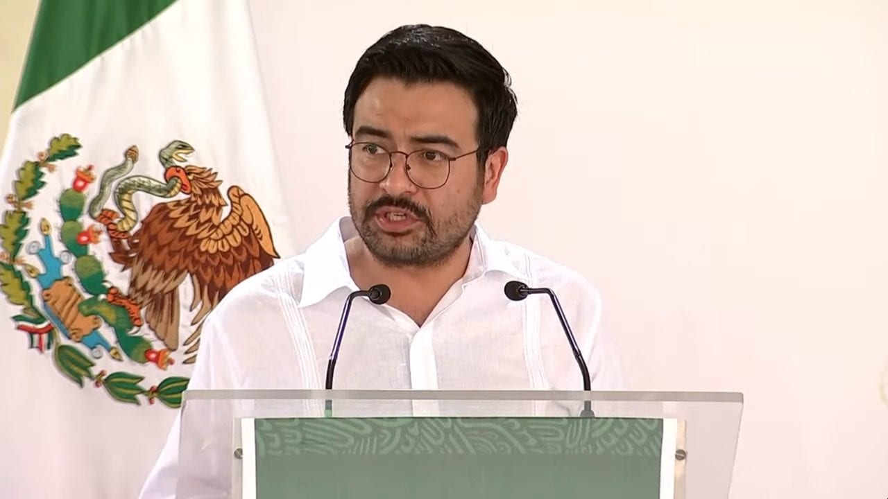Otro ‘chapulín’ de Ayudantía de AMLO salta, ahora a coordinador de becas