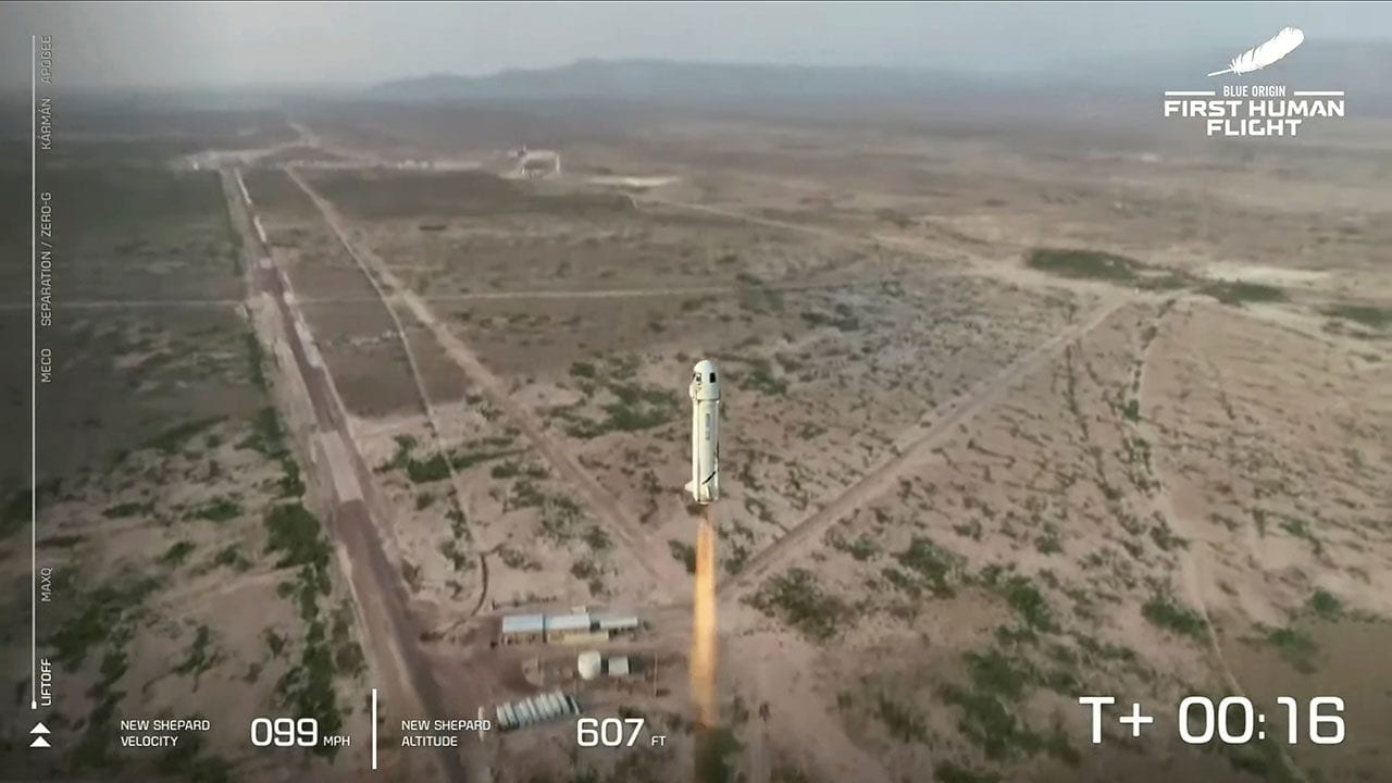 Blue Origin lanza al espacio a la primera mujer mexicana