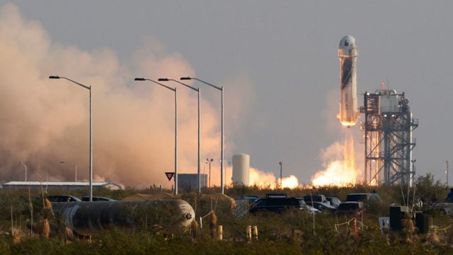 Jeff Bezos Blue Origin's New Shepard rocket