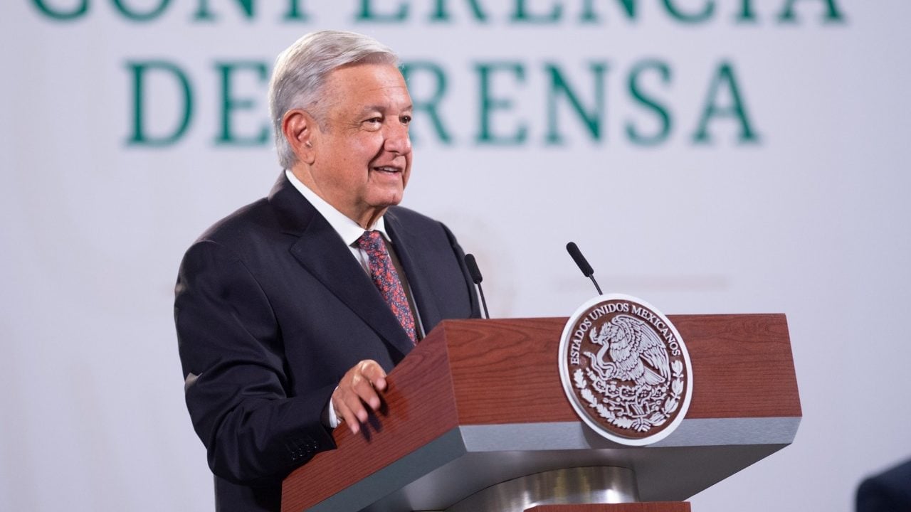 AMLO ofrece avión presidencial a Aeroméxico para viajes ejecutivos o fiestas