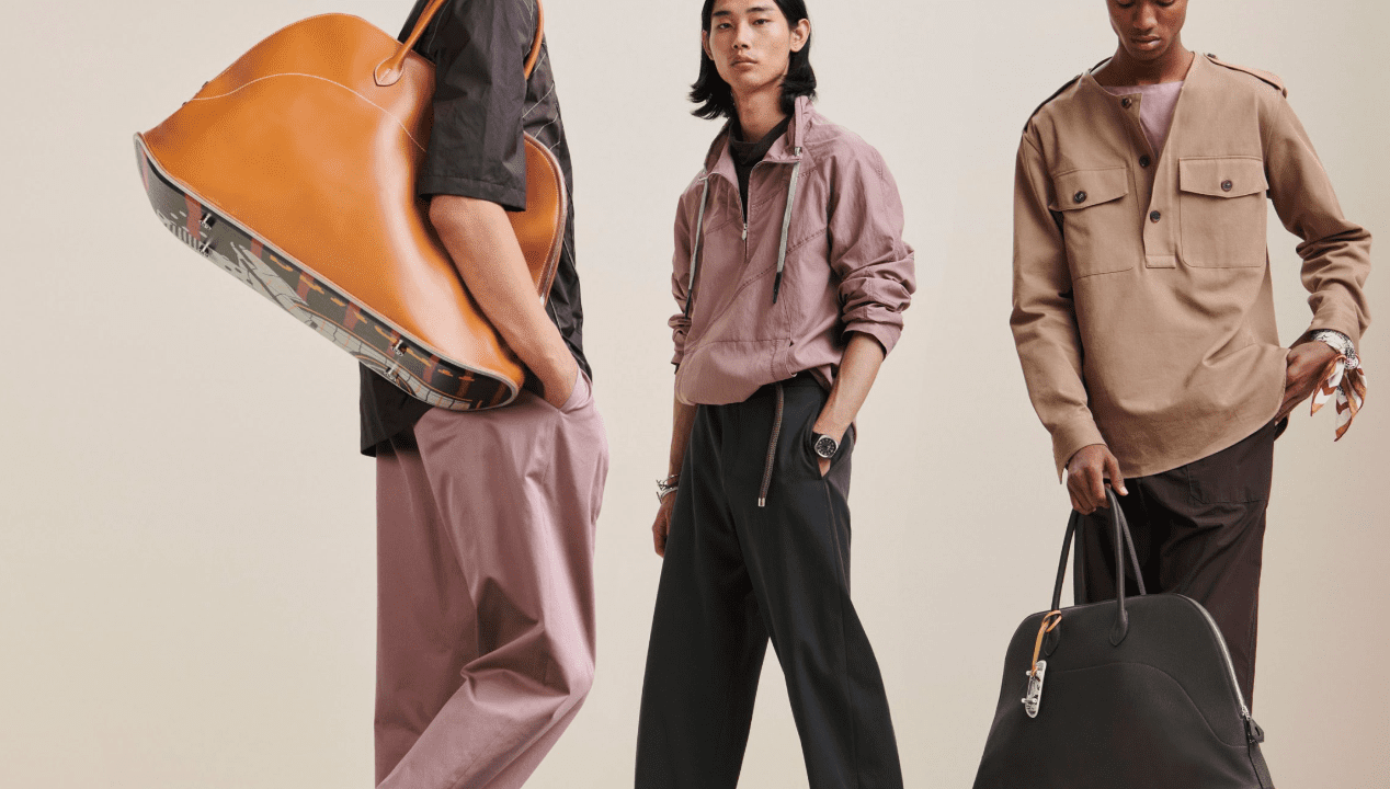 Esta marca de lujo se sube a la tendencia: lanza bolso de skate y prendas ‘urbanas’