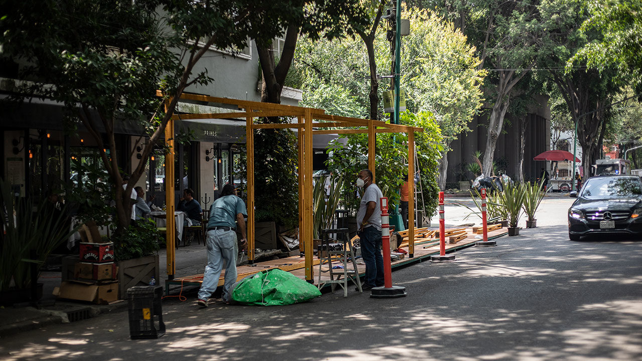 Fotogalería: Restaurantes se adueñan de las calles