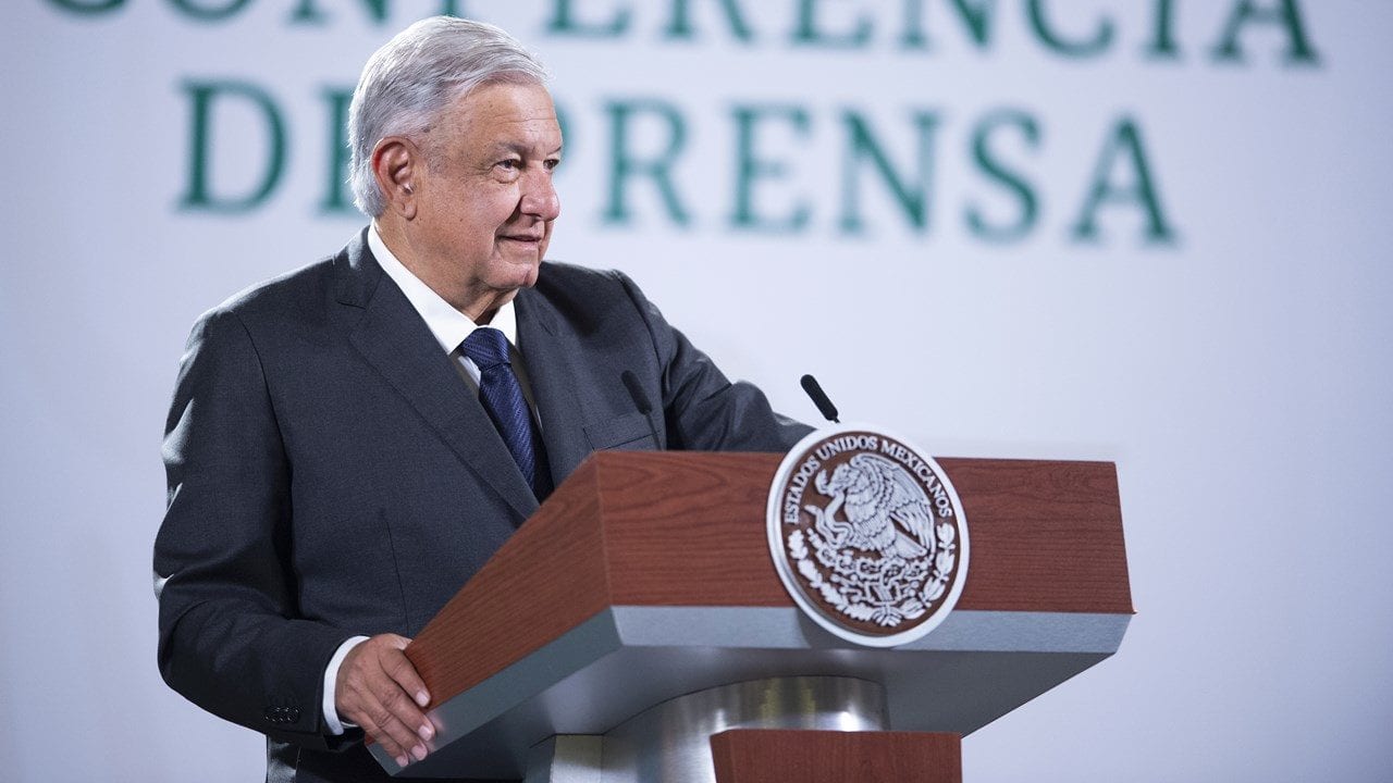 López Obrador defiende encuesta que le da 72% de aprobación