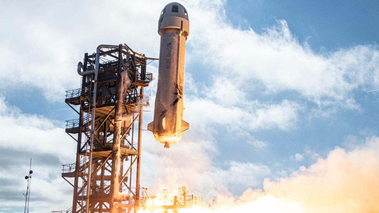 El ‘capitán Kirk’ viaja al espacio (de verdad) de la mano de Bezos