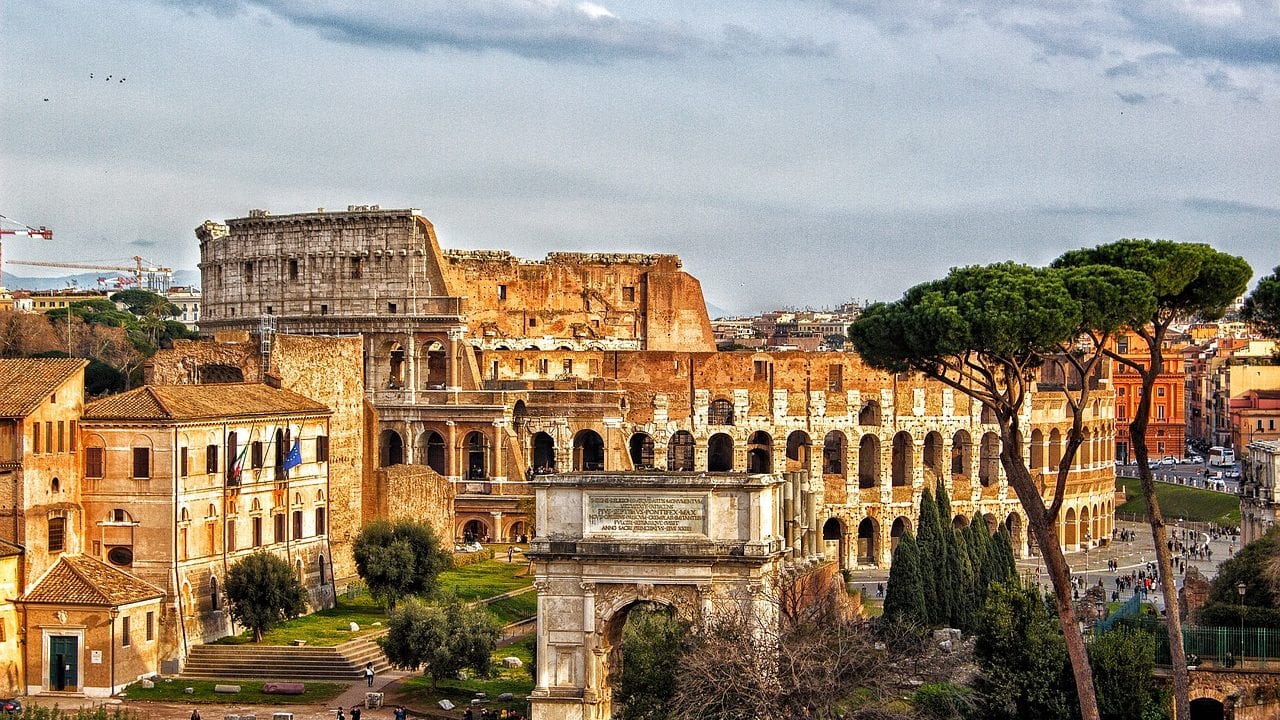 Coliseo romano abre, por primera vez, los pasillos subterráneos a los turistas