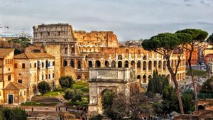 Roma templos monumentos Julio Cesar